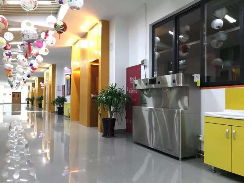 公司休息區凈水機客戶使用案例