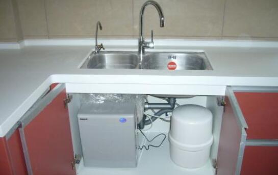 如何根據水質選擇家用凈水器？